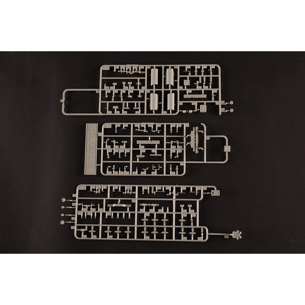 1/700 Olympic Plastic Model Kit