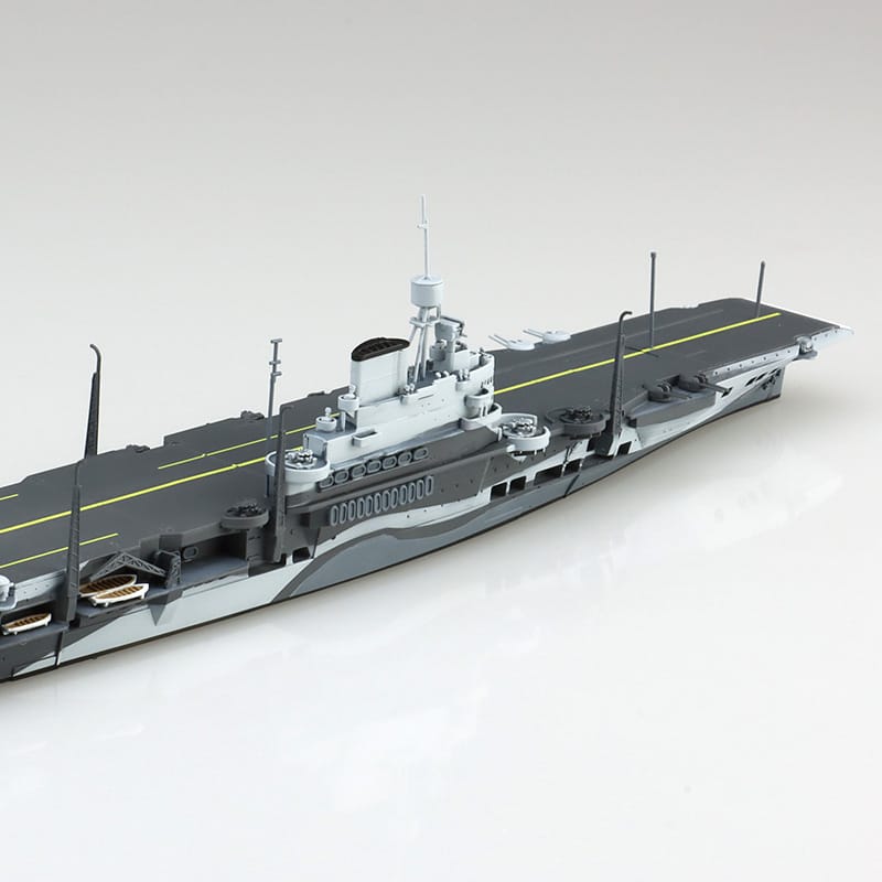 1/700 British Aircraft Carrier Illustrious
