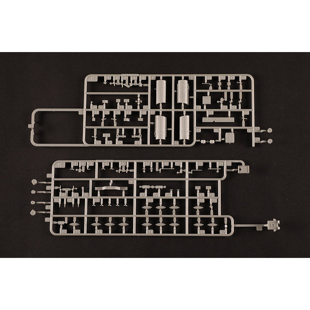 1/700 Titanic Plastic Model Kit