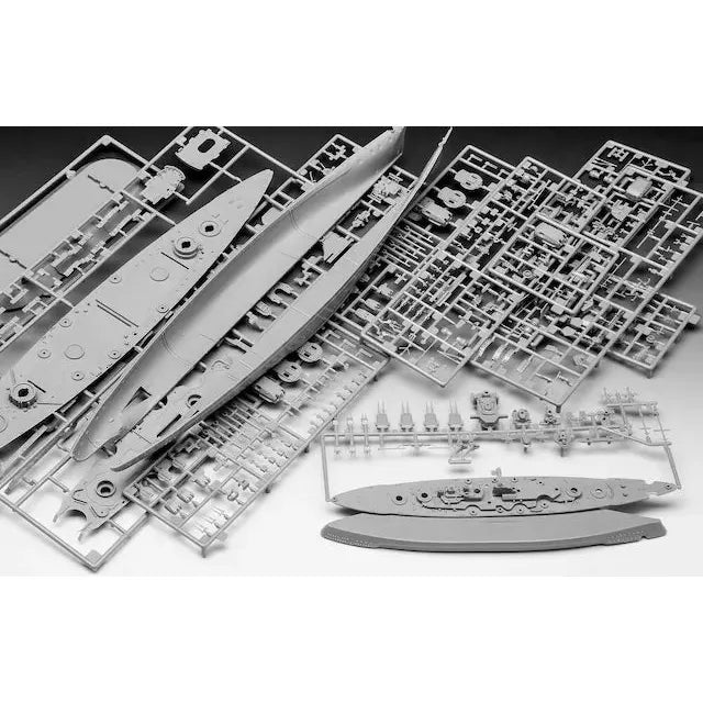 1/700 The Legendary Bismarck Gift Set