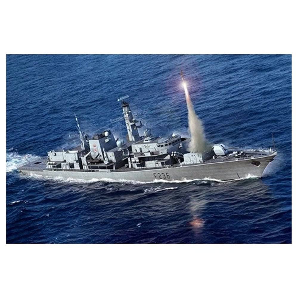 06720 1/700 HMS Type 23 Frigate  MontroseF236 Plastic Model Kit